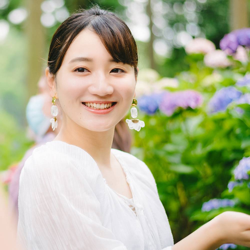 梅雨空に咲く。