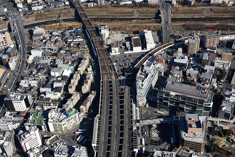 土地のルーツにこだわった京阪ならではのデザイン