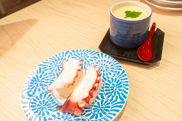 「茶碗蒸し」と「タコ」