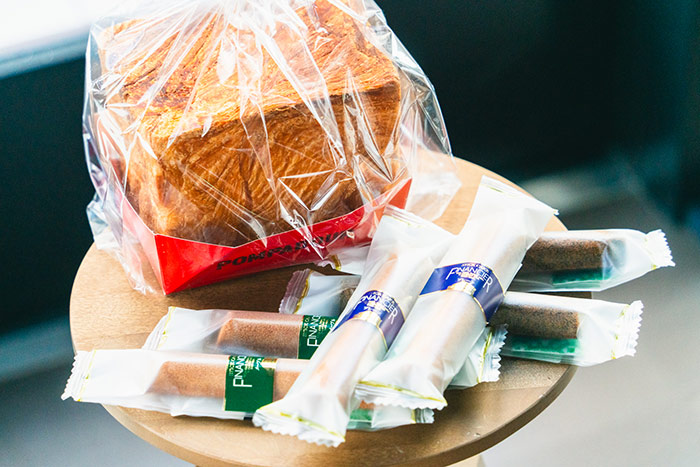 食パンとフィナンシェ