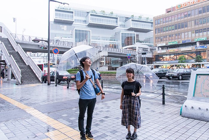 今日はあいにくの雨