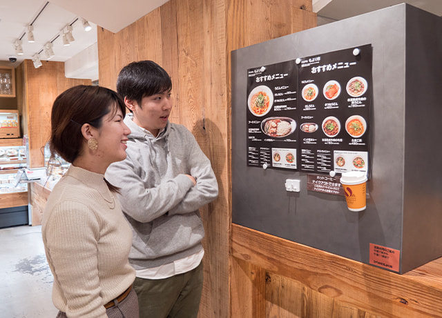 枚方市駅内にある「ひらかた もより市」で食べたり飲んだり！イートイン編