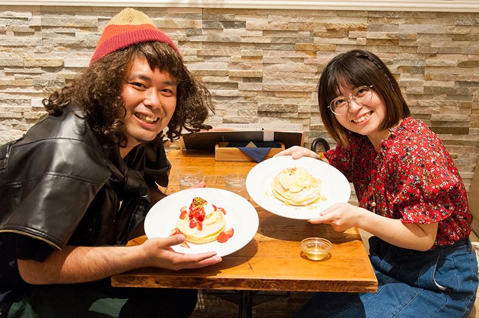 ストロベリーカスタードパンケーキとレモンリコッタパンケーキ