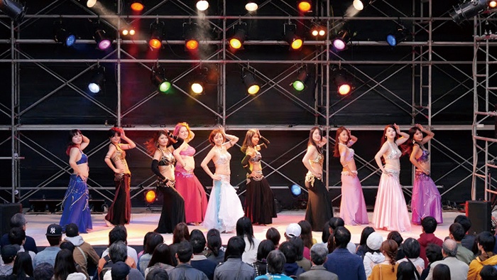 大阪大学ベリーダンスグループ「Halaawaat」