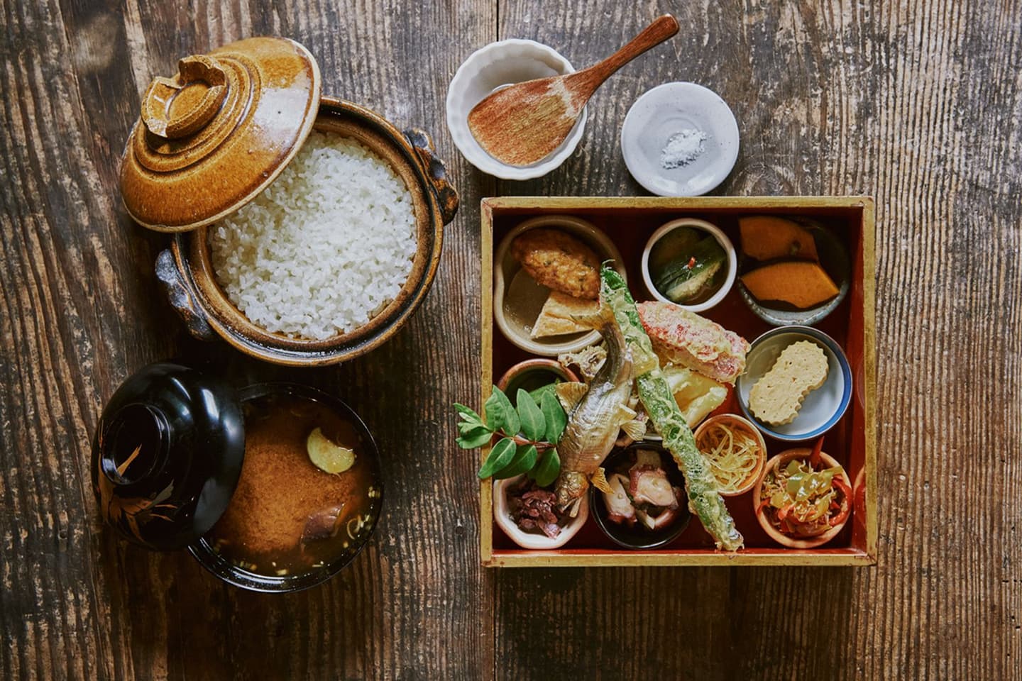 地の食材をいかした古民家レストラン。 わっぱ堂