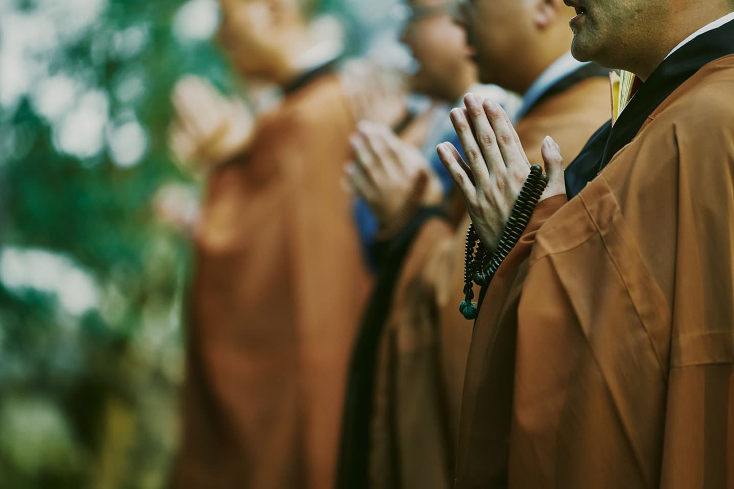 堂内で流れる厳かな音色。 ここは「声明(しょうみょう)」の根本道場。