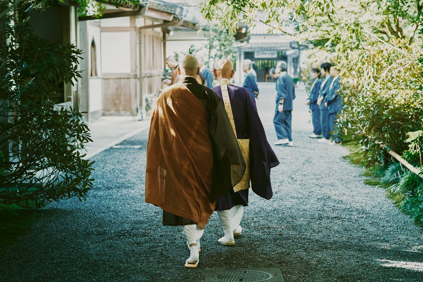 堂内で流れる厳かな音色。 ここは「声明(しょうみょう)」の根本道場。