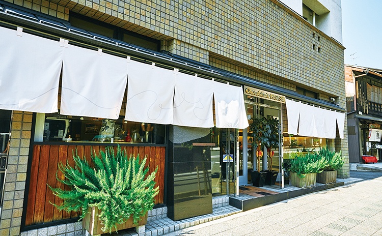 店内にはイートインスペースもあります