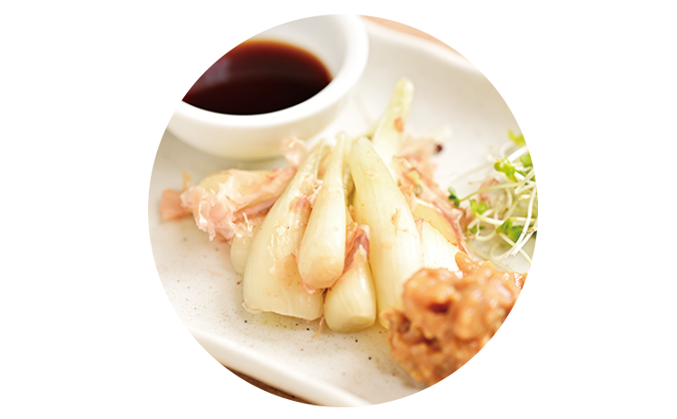 島らっきょうの塩もみ