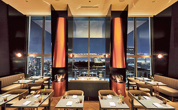 全席から開放的な眺望が広がるぜいたくなロケーション