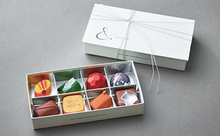 和紅茶・京都ウイスキーなどフレーバーも個性的な「ショコラボックス／8個入り・2,800円」