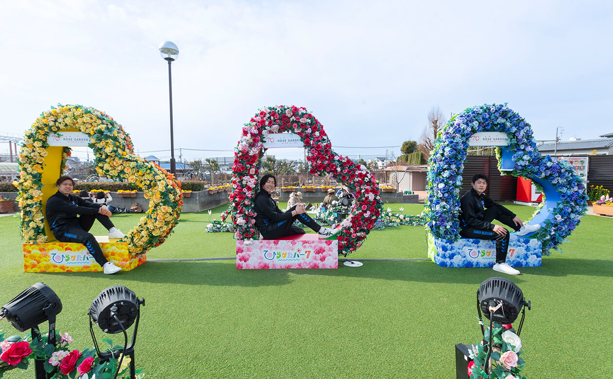 高身長＆足長の3人、まるで雑誌のグラビアのような決まり具合！