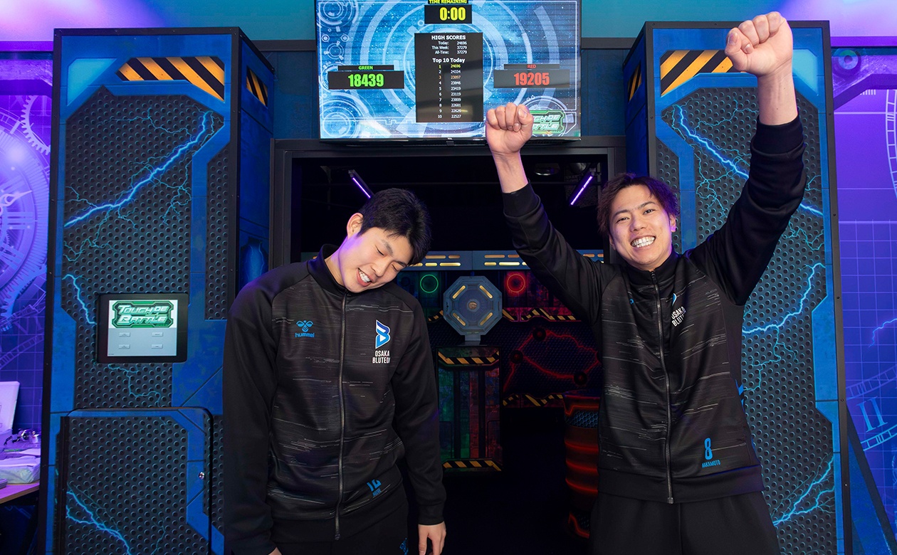 満面の笑みでガッツポーズをする仲本選手。野添選手は惜しくも準優勝！