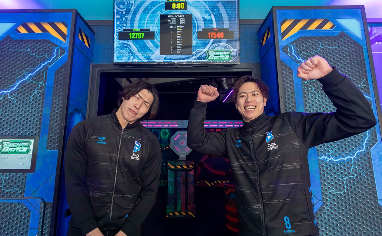 1回戦を勝ち抜いた仲本選手は勝者の笑み。初めて挑戦したゲームで高得点を獲得！