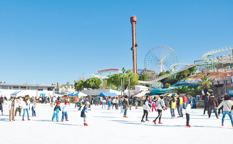 広々とした約1,200m&sup2;のメインリンク