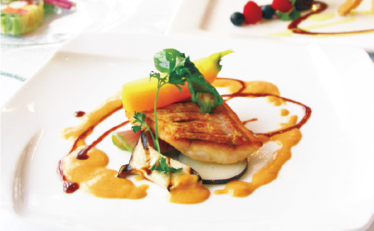 特別な地産地消メニューをコースで。1ドリンク付き