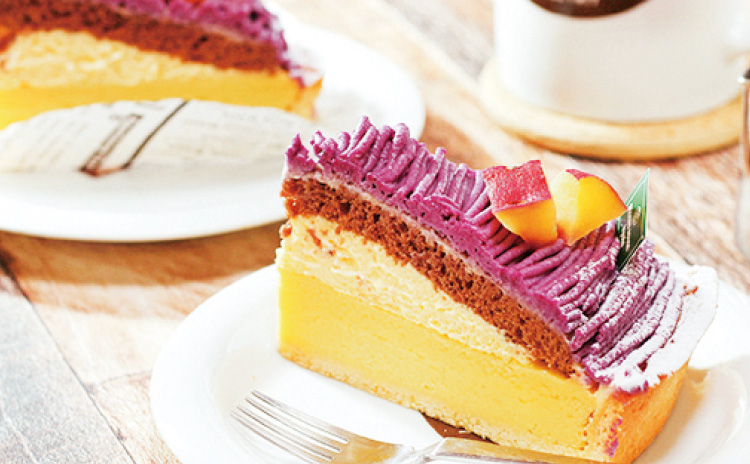 鳴門金時と紫芋のスイートポテトタルト/1カット・680円