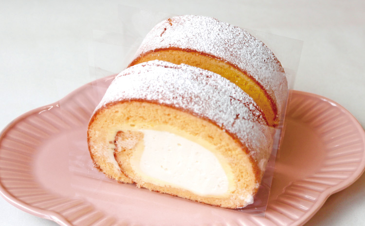 プレーンロールWクリーム／1カット・351円