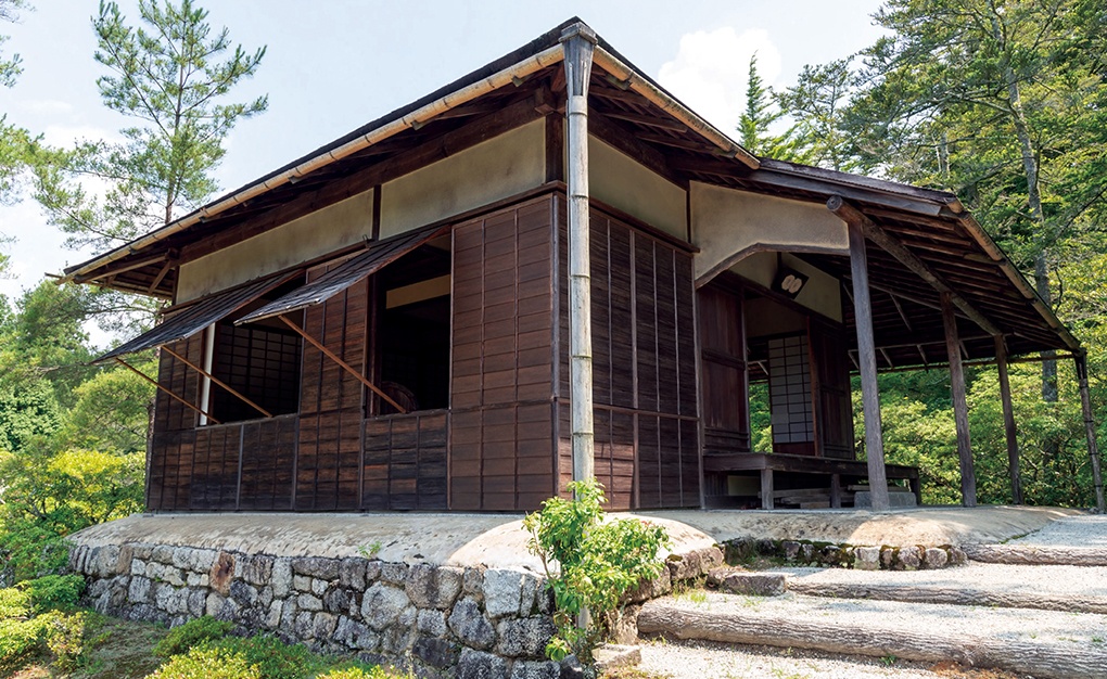 造営当初から唯一現存する建物である「窮邃亭(きゅうすいてい)」