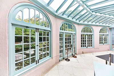 アサヒグループ大山崎山荘美術館 温室に続く廊下