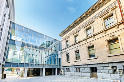 大阪府立中之島図書館 新書庫棟