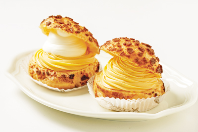 2種類のクリームから選べる「シュークリーム／1個・380円」は、土・日・月曜メインで販売
