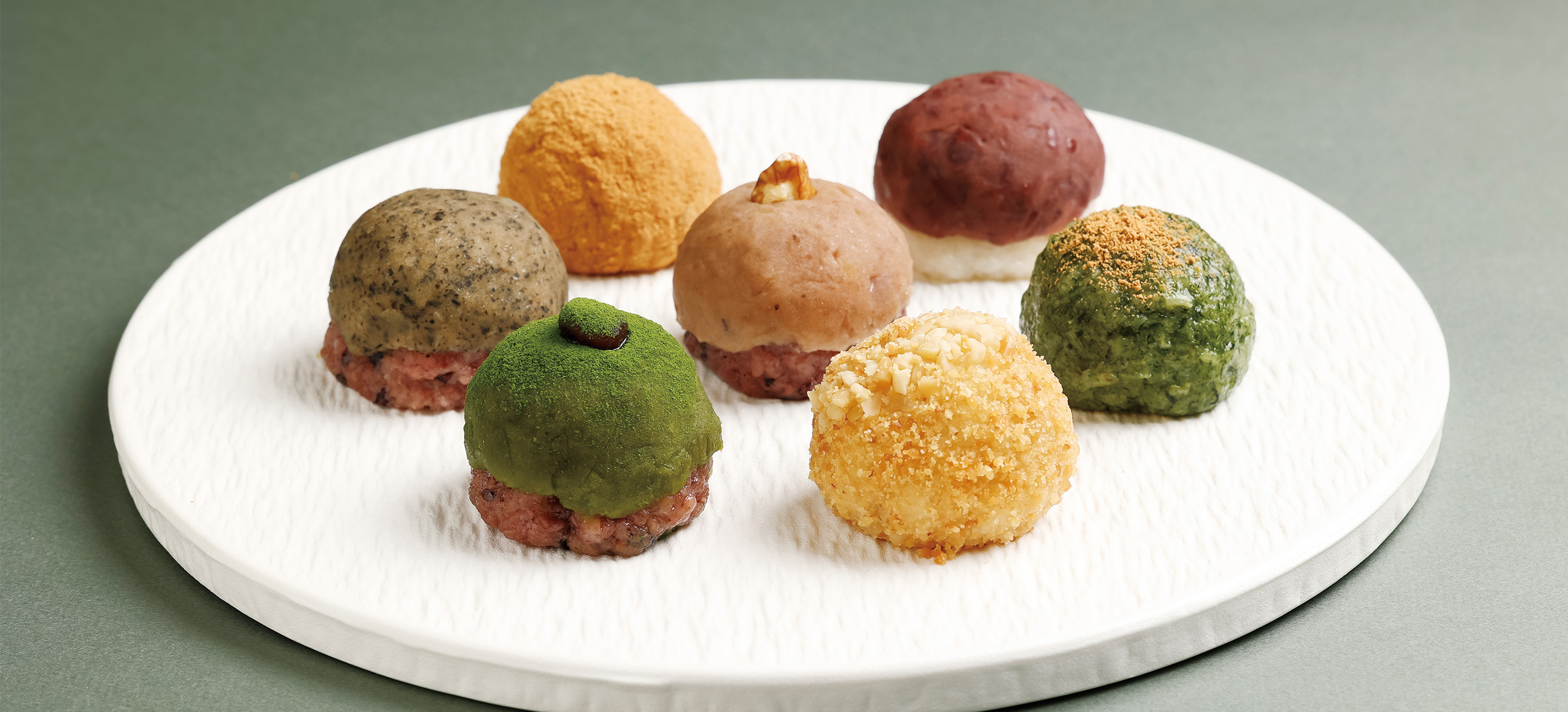 小豆あんと雑穀もち(各種)/1個・150円から
