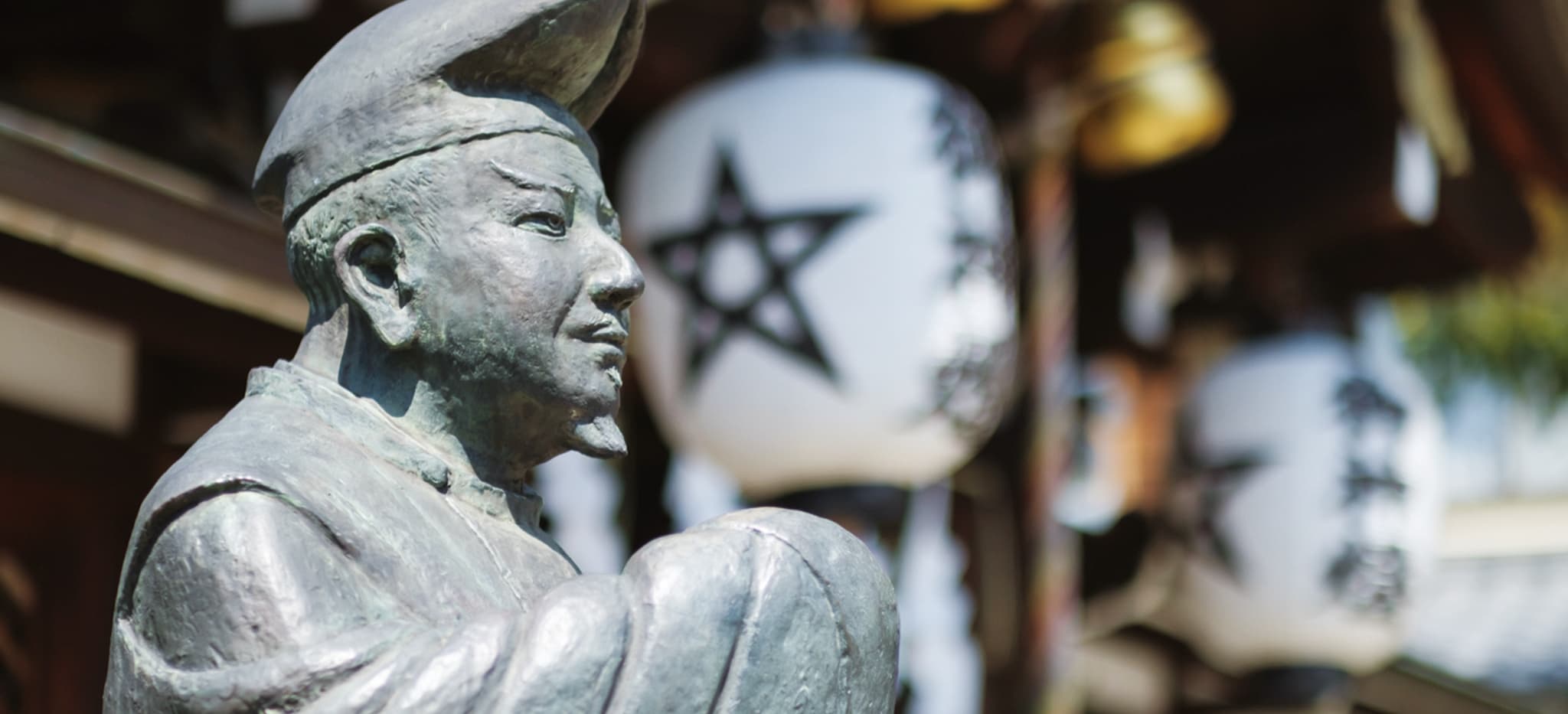 安倍晴明像（晴明神社）