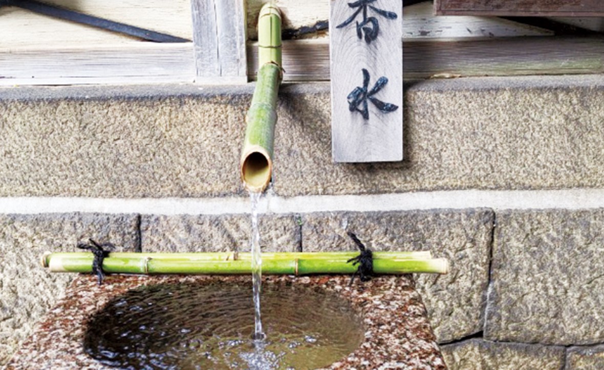 御香水（ごこうすい）＜石井の御香水＞／伏見区