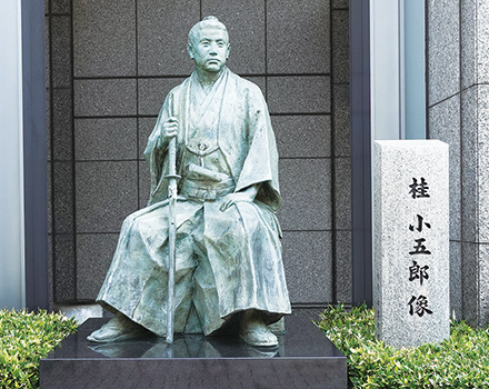 写真：藩士・桂小五郎の像