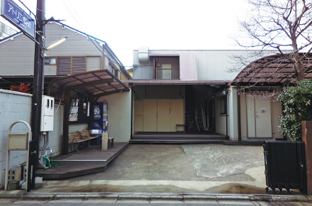 写真:アトリエ劇研