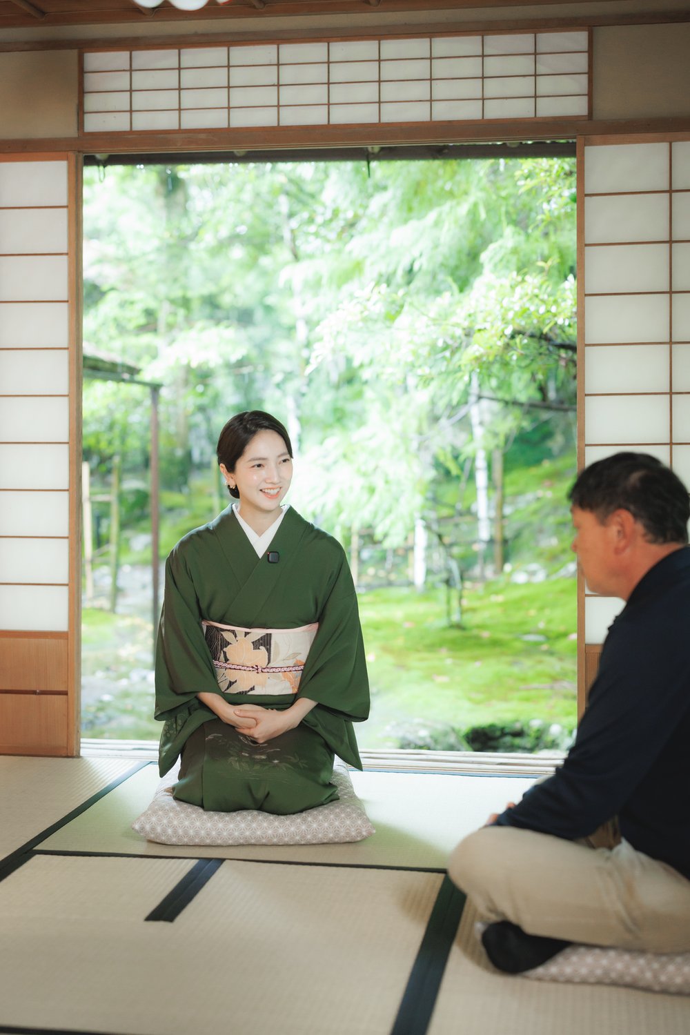 対談する仁村紗和と粟田純德