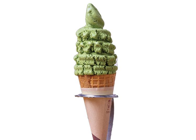 なめかな舌触りの「濃厚抹茶ジェラート／500円」はライトな苦味