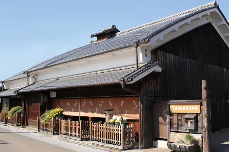 市立枚方宿鍵屋資料館/くらわんか舟