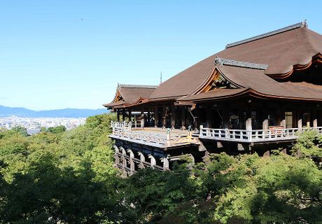 Kiyomizu-dera Temple