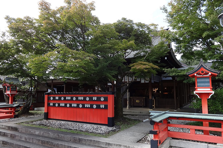 Kurumazaki-Jinja Shrine