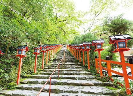 貴船神社