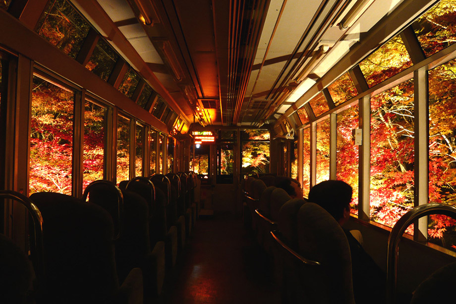 叡山電車紅葉隧道