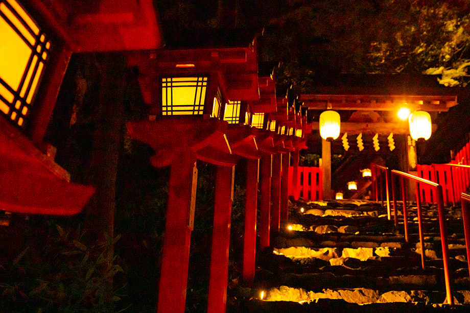 貴船神社