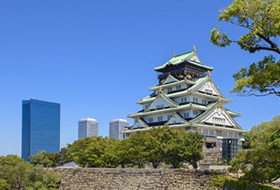 京橋及天滿橋從大阪城走路即可到達