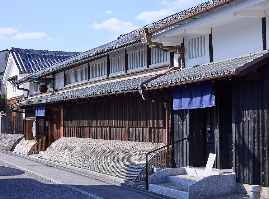 京都らしさを味わう、伏見のまち並みを訪ねて。